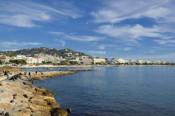 +15 в&nbsp;Каннах.